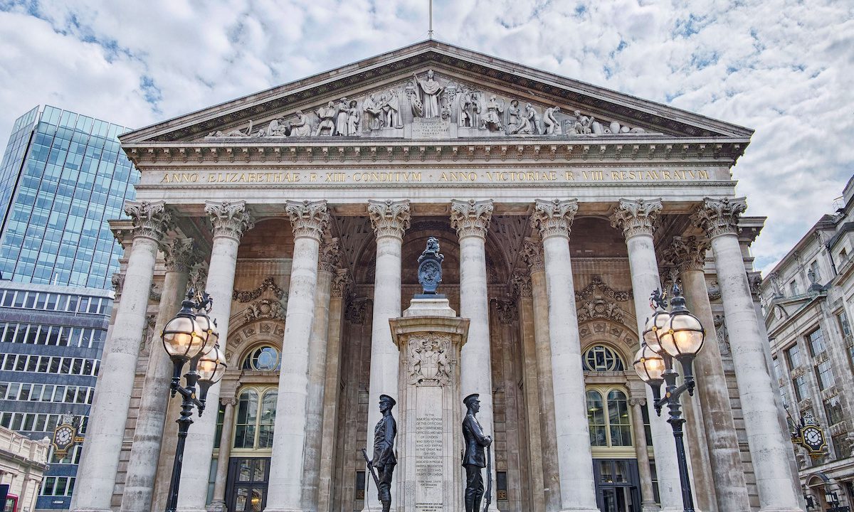 FCA Aims to Streamline Stock Listing Rules to Boost UK Growth