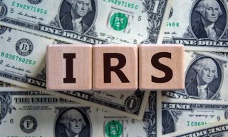 Americans Earning More Interest on Late Tax Refunds