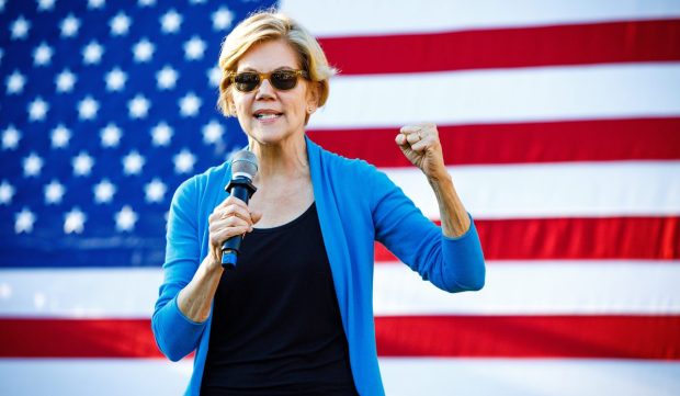 Sen. Warren Calls on Big Banks to End Overdraft Fees