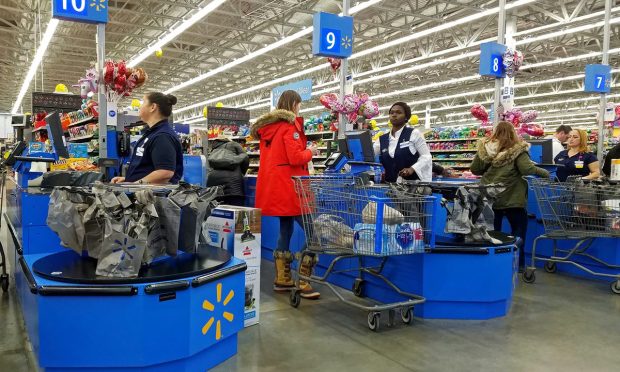 AMZN vs WMT Weekly: Awaiting Insight on Inflation and in-Store Shift