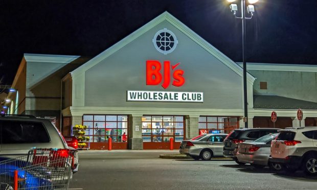 BJ's Wholesale, Walmart, Sam's Club, lawsuit, Scan & Go, ExpressPay