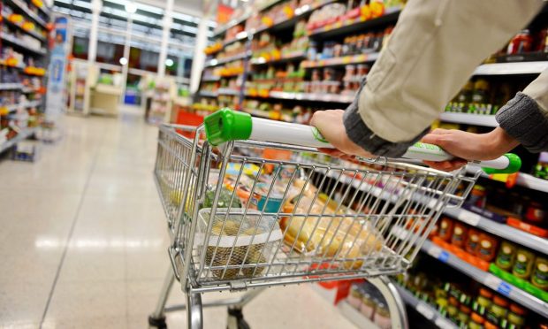 Grocers Offer In-Store App Features to Boost Omnichannel Shopping