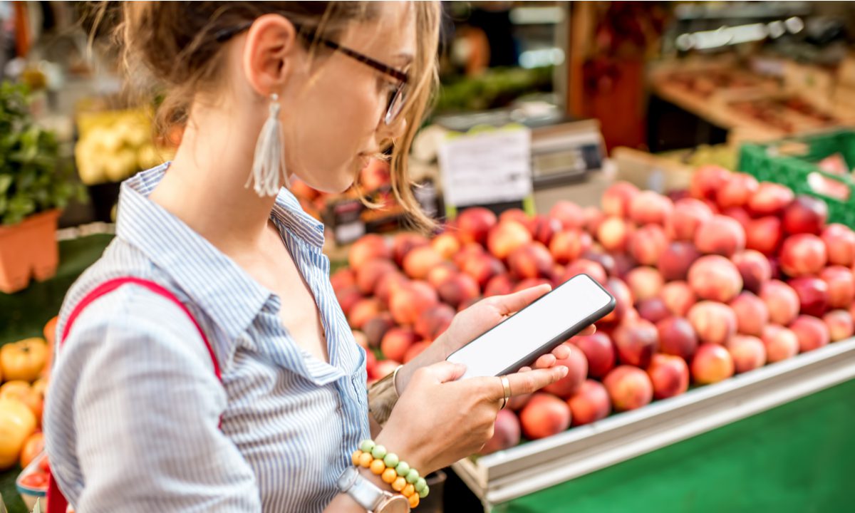Grocers’ Digital Shoppers Seek out Physical Touch Points