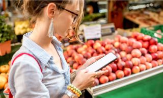 Grocers’ Digital Shoppers Seek out Physical Touch Points