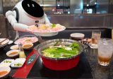 Restaurants Continue Automating Amid Staff Shortages, Demanding Consumers 