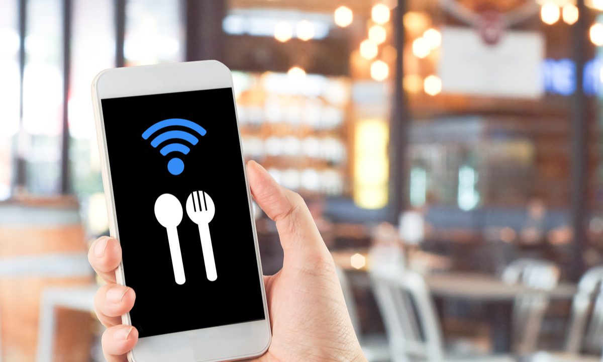 Today in Food Commerce: Consumers Turn to Curbside Pickup; Aggregators Race to Grow Grocery Networks