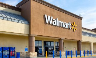 AMZN vs WMT Weekly: Retailers Focus on Holding the Right Inventory
