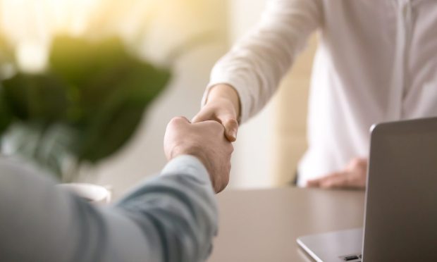 60% of US, UK Firms Increased Their Hiring of International Workers in 2021