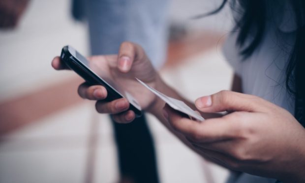 RBI to FinTechs: Non-Banks Can’t Reload Funds to Prepaid Wallets, Cards