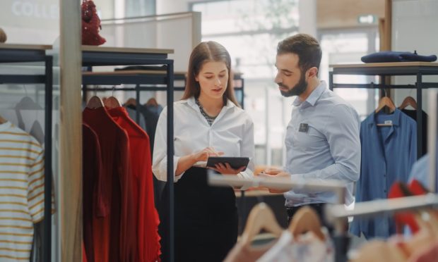 Retailers Face ‘Goldilocks’ Inventory Gambit That May Benefit Bargain Hunters