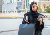 59% of UAE Shoppers Use Smartphones to Enhance Their In-Store Experience