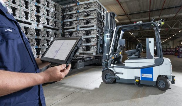 5G Steers Forklifts, Robots at BMW, Ford Factories