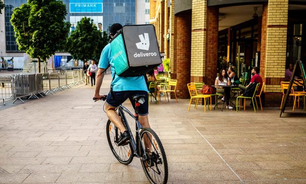 UK’s Deliveroo Catches ‘Aggregator Flu’ as Consumers Rein In Spending