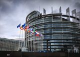 EU Lawmakers Agree on Rules to Limit Credit Card Debt, Overdrafts