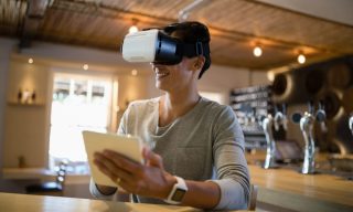 7 in 10 Consumers Are Interested in Integrating Dining and the Metaverse