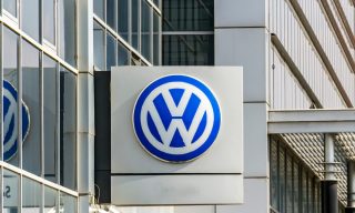 Volkswagen Integrates Comdata Mastercard for EV Fleet Management