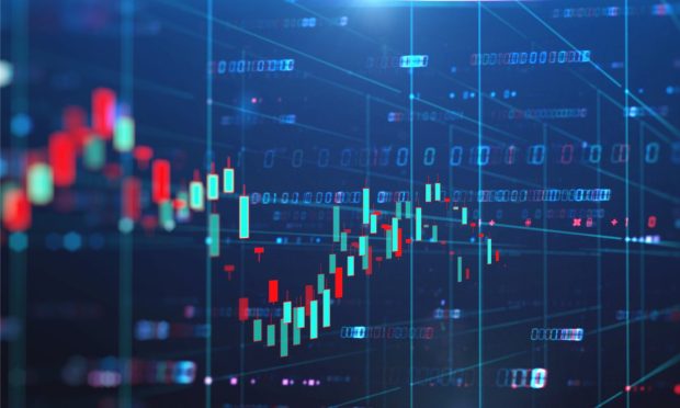 CE100 Tops Broader Market as BNPL, Payments Offset Snap’s 39% Decline