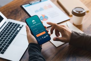 PYMNTS Intelligence: SMBs Turn Toward Banks Offering Digital Solutions