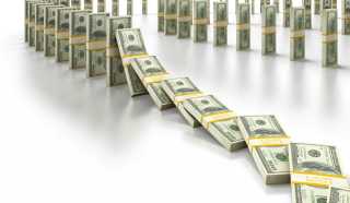 Why Retailers Should Worry About Inflation but Dread the Wealth Effect