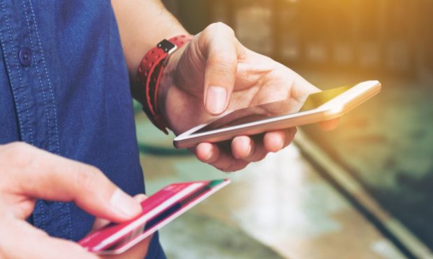 PYMNTS AM Radar: Live Commerce; Grocery Smackdown; Digitizing Agriculture; Payments as a Strategy; ICYMI