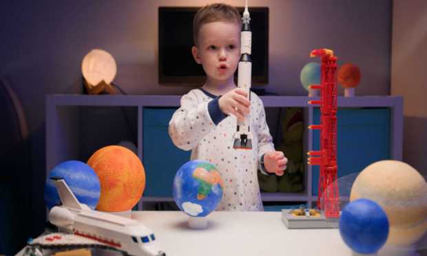 SpaceX and Mattel Take Toymaking to the Stars