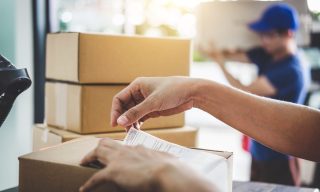 Fashion eCommerce Firm Vinted Launches B2B Shipping Service 