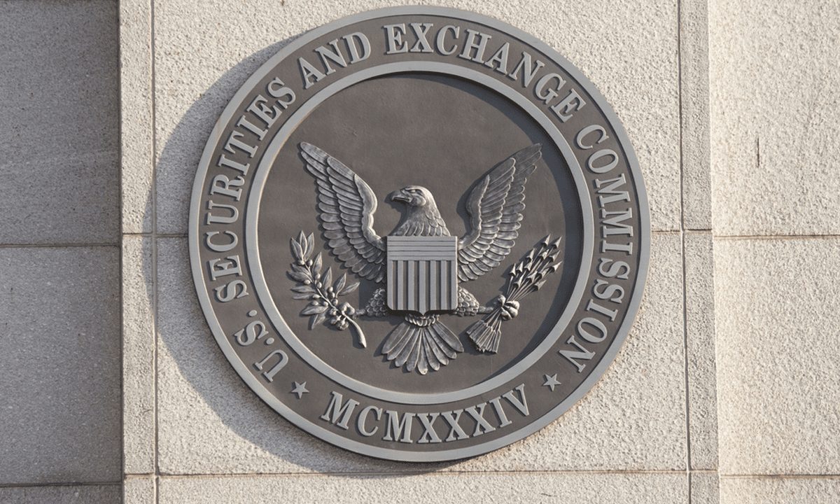 SEC, CFTC Weigh New Hedge Fund Crypto Reporting Rules