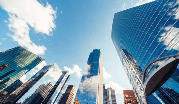 US Commerce Chief Met with Apple, Amazon CEOs, Report Says