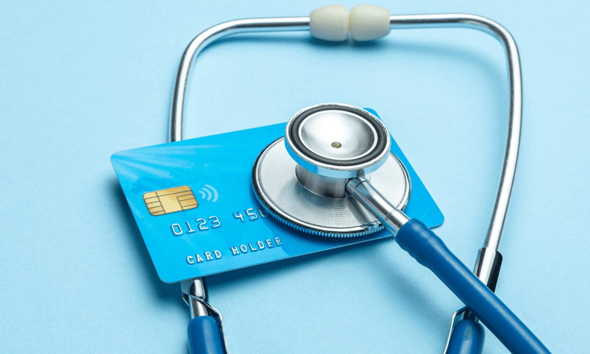 2 in 3 Paycheck-to-Paycheck Consumers Prefer to Pay Drs. With Credit