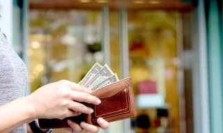 Dollar General, Dollar Tree See Growth as Consumers Seek Lower Prices