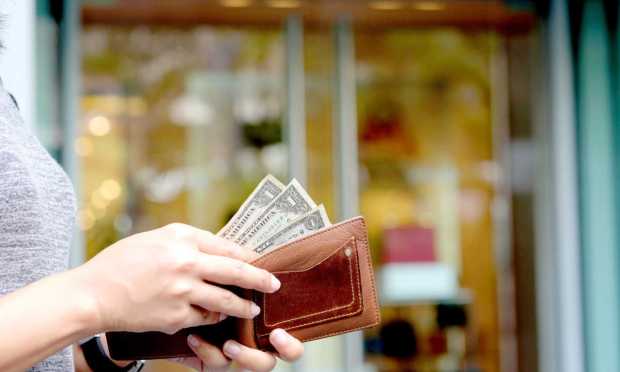 Dollar General, Dollar Tree See Growth as Consumers Seek Lower Prices