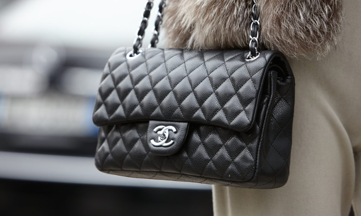 Buy Pre-owned & Brand new Luxury Chanel Classic Quilted Double