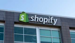 Shopify’s Offline Volume Surges 40% as Shoppers Return to Stores