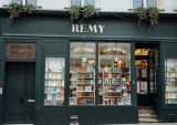 French Law Aims to Give Small Bookshops an Edge Against Amazon