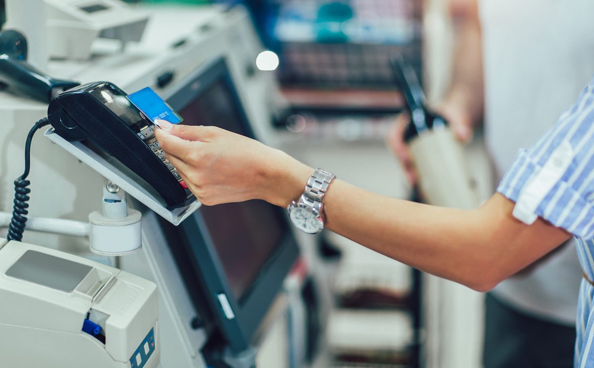 Grocers Split on Self-Checkout Amid Mixed Shopper Reactions