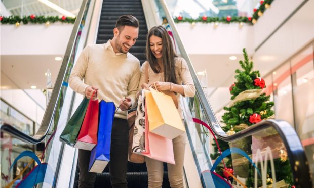 Mastercard Expects Consumers to Spend 7.1% More During Holidays