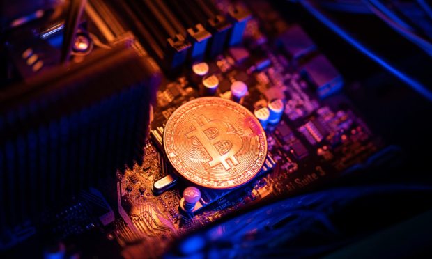 Crypto Insolvencies Spread as Top Bitcoin Mining Pool Halts Withdrawals