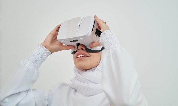 Metaverse, UAE, Dubai, blockchain, VR