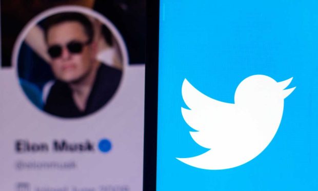 Musk Dissolves Twitter Board and Is Company’s Only Director
