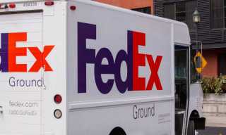 Report: FedEx Says Customers Expect to Ship Fewer Holiday Packages