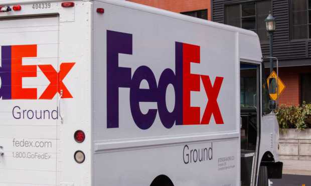 FedEx Ground truck
