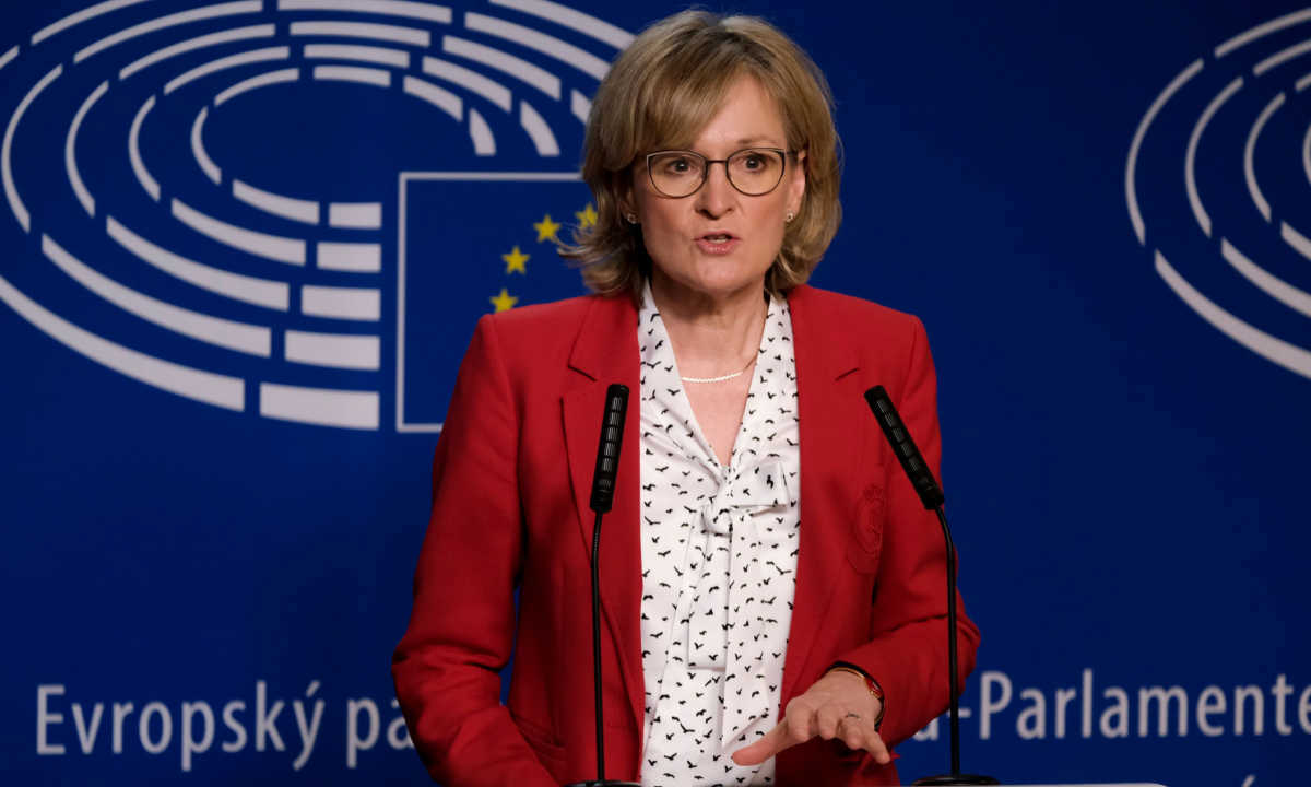 EU Financial Boss Pushes for US Crypto Regulations