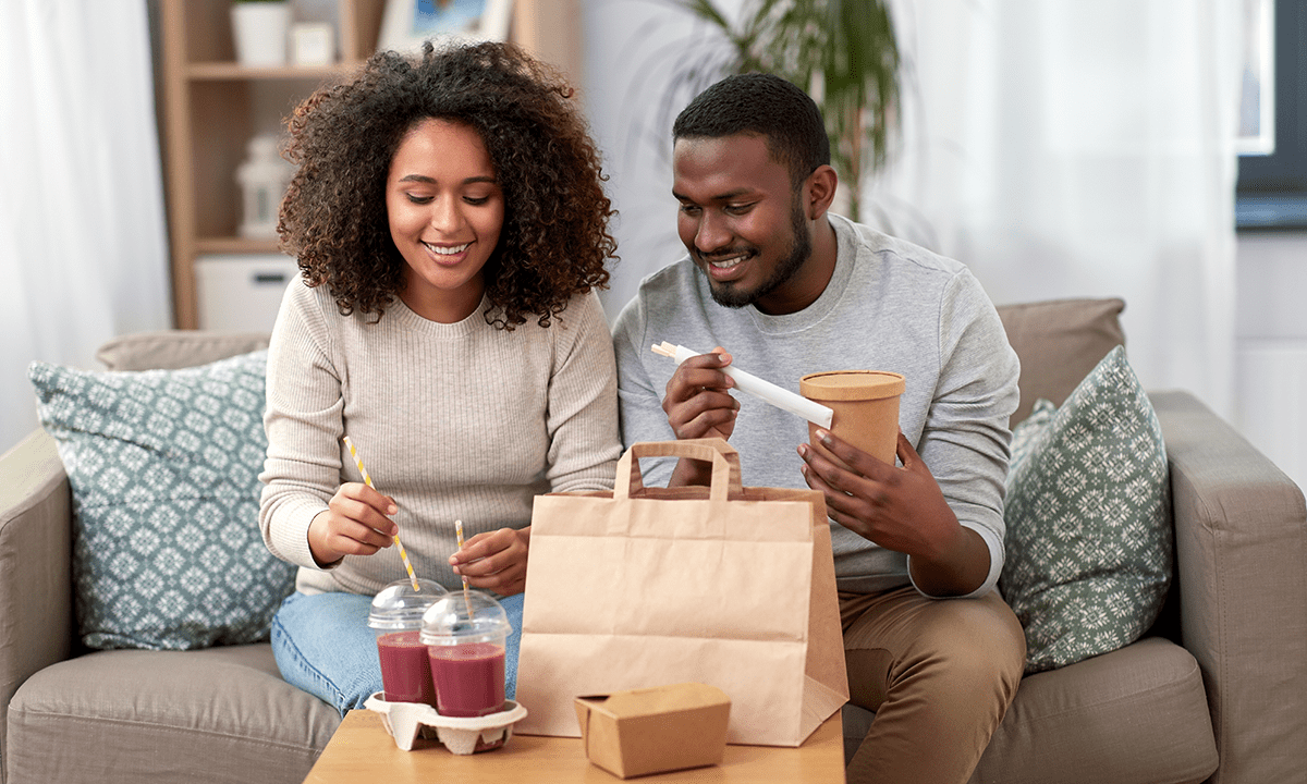 Restaurants Outpace Aggregators 2-to-1 in Online Ordering