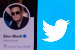 Musk Hints of Twitter Bankruptcy in Bid to Cut Costs