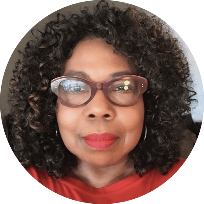 2022 11 Headshot SMB Connie