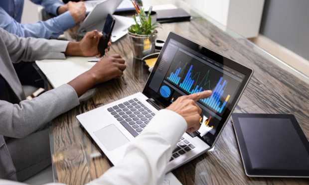 CFOs Shore Up Cash and Liquidity Beneath Economic Clouds