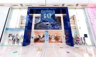 Gap to Use Amazon for Sales and Delivery