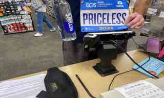 Mastercard Debuts Tap and Go Race Bibs at NYC Marathon