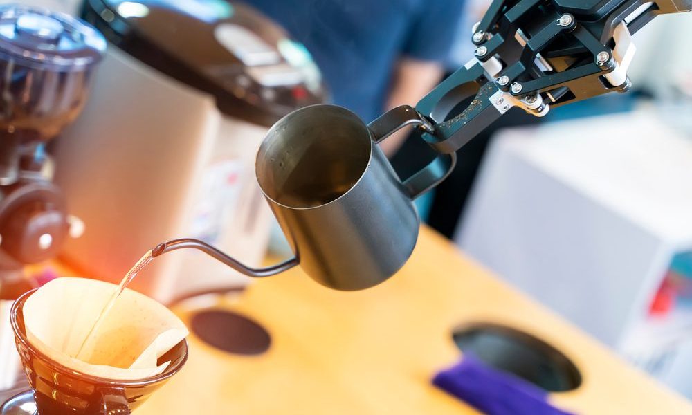 LS Retail - Restaurant Digitization: Leveraging Technology Is Crucial For Meeting Restaurant Industry Challenges - November 2022 - Explore how advanced technology, both customer-facing and behind the scenes, is necessary to meet restaurant customers’ evolving demands