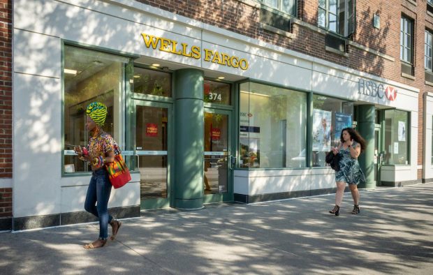 Wells Fargo and HSBC Add Offshore Yuan to FX System